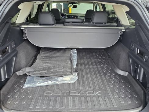 Used 2021 Subaru Outback Onyx Edition XT AWD/4WD image 14