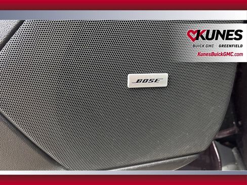 Used 2018 Cadillac XT5 Luxury w/ Driver Awareness Package image 17