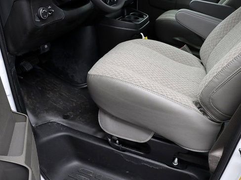 New 2026 GMC Savana 2500 w/ Driver Convenience Package RWD image 19