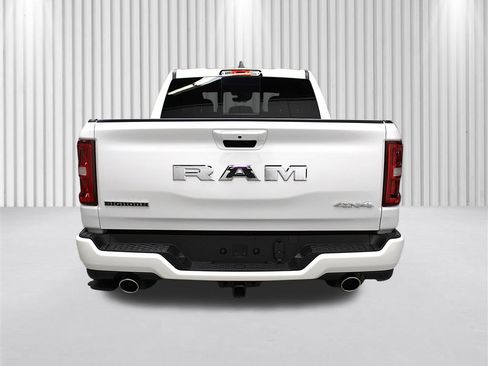 New 2026 RAM 1500 4x4 Crew Cab image 4