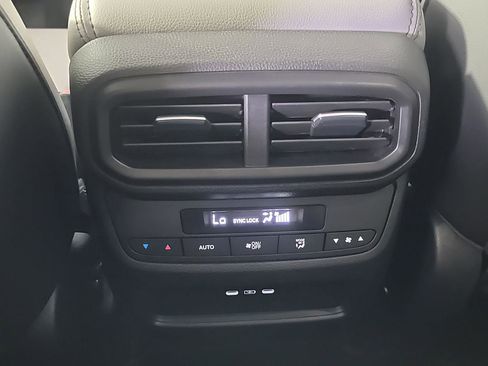 Certified 2025 Honda Pilot EX-L image 24