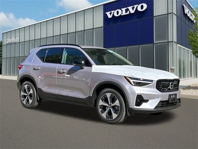 New 2026 Volvo XC40 B5 Plus w/ Protection Package Premier