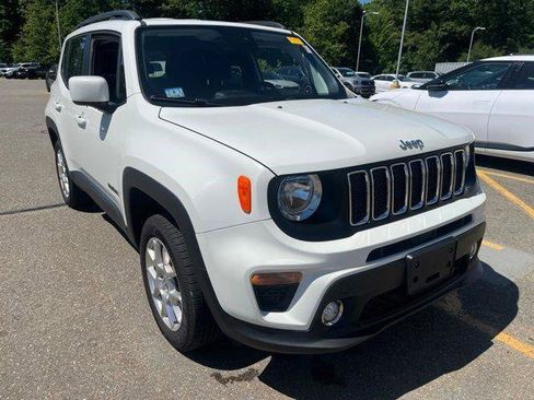 Certified 2019 Jeep Renegade Latitude w/ Cold Weather Group AWD/4WD image 1
