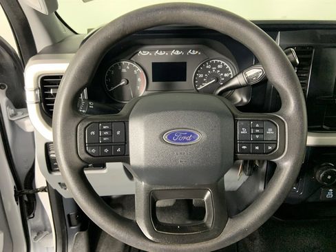 Used 2024 Ford F250 XL w/ XL Chrome Package image 33