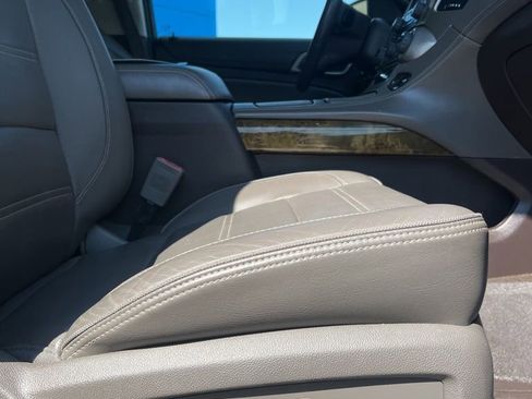 Used 2017 GMC Yukon Denali w/ Open Road Package AWD/4WD image 26