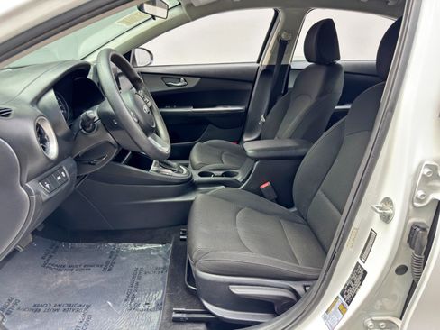 Used 2021 Kia Forte LXS FWD image 15
