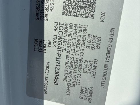 Used 2024 Chevrolet Express 2500 w/ Driver Convenience Package image 38