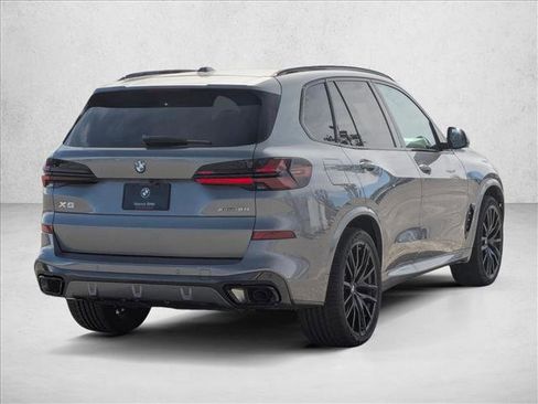 New 2026 BMW X5 xDrive40i w/ M Sport Package image 2