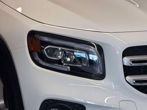 Certified 2022 Mercedes-Benz GLB 250 4MATIC image 9