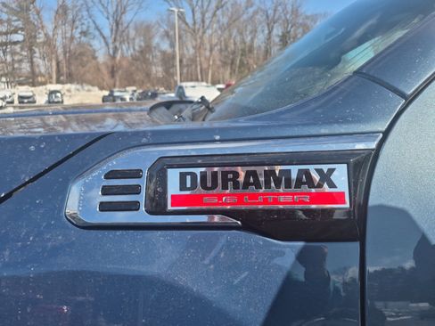 Used 2026 GMC Sierra 2500 Denali w/ Denali Reserve Package image 9