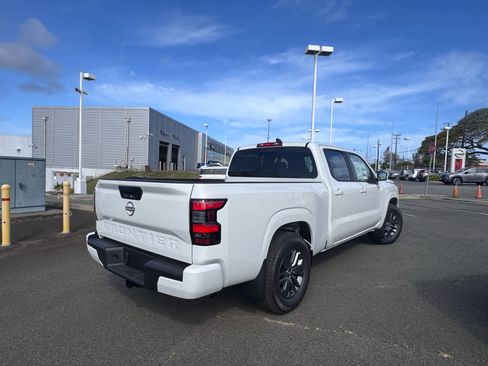 New 2026 Nissan Frontier SV w/ SV Convenience Package RWD image 3