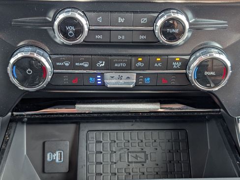 Used 2023 Ford F150 King Ranch w/ Equipment Group 601A High AWD/4WD image 20