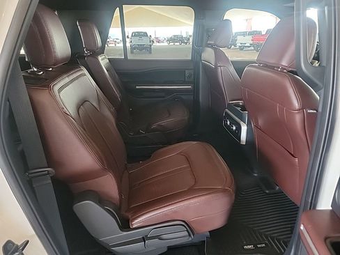Used 2023 Ford Expedition Max Limited AWD/4WD image 7