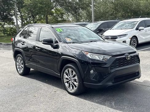 Used 2021 Toyota RAV4 XLE Premium FWD image 2