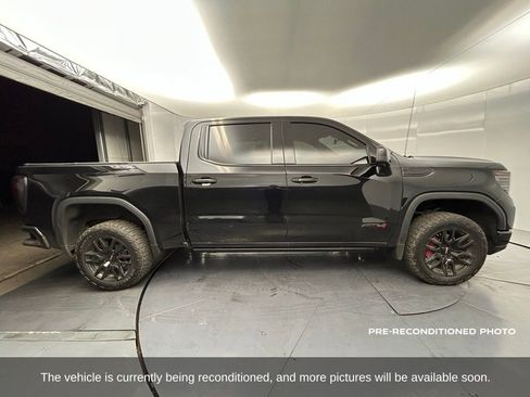 Used 2024 GMC Sierra 1500 AT4 w/ Technology Package image 7