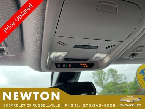 Used 2024 Chevrolet Blazer LT w/ Convenience Package FWD image 12