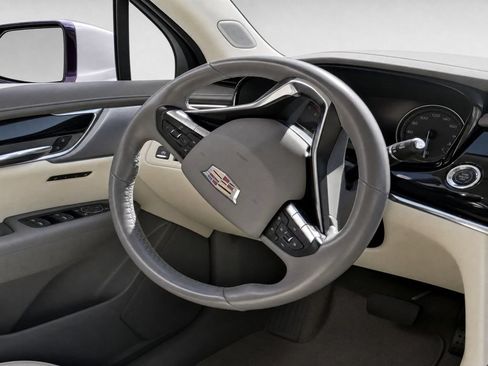 Certified 2024 Cadillac XT6 Premium Luxury w/ Technology Package FWD image 16
