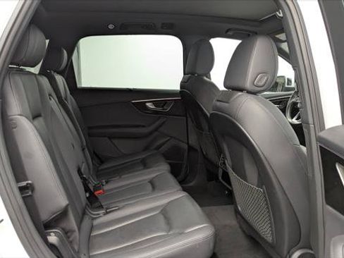 Used 2023 Audi Q7 2.0T Premium Plus AWD/4WD image 18