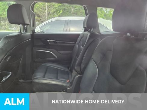 Used 2025 Kia Telluride S AWD/4WD image 4