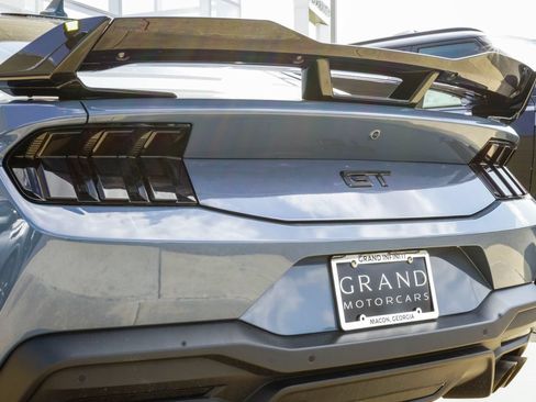 Used 2024 Ford Mustang GT RWD image 13