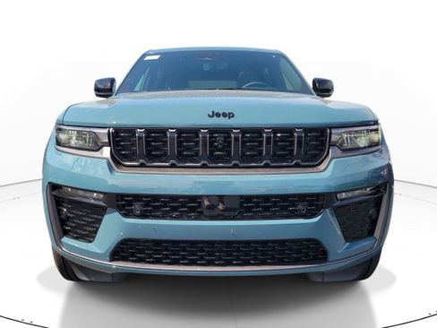 New 2026 Jeep Grand Cherokee L Limited AWD/4WD image 3