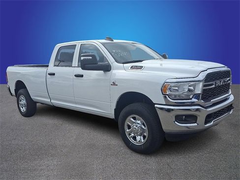 Used 2023 RAM 3500 Tradesman w/ Chrome Appearance Group image 3