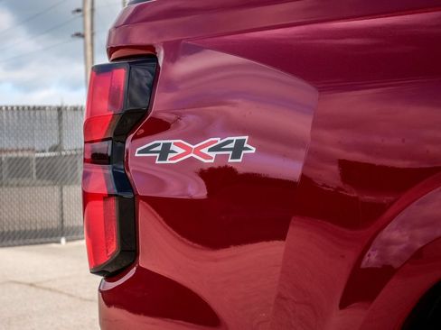 New 2026 Chevrolet Colorado LT w/ LT Convenience Package AWD/4WD image 11