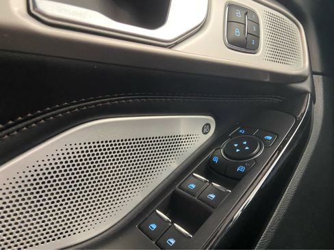 Used 2022 Ford Explorer Platinum w/ Equipment Group 601A image 40