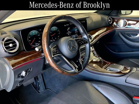 Used 2023 Mercedes-Benz E 350 4MATIC Sedan image 17