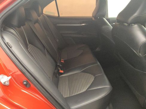 Used 2021 Toyota Camry SE image 19