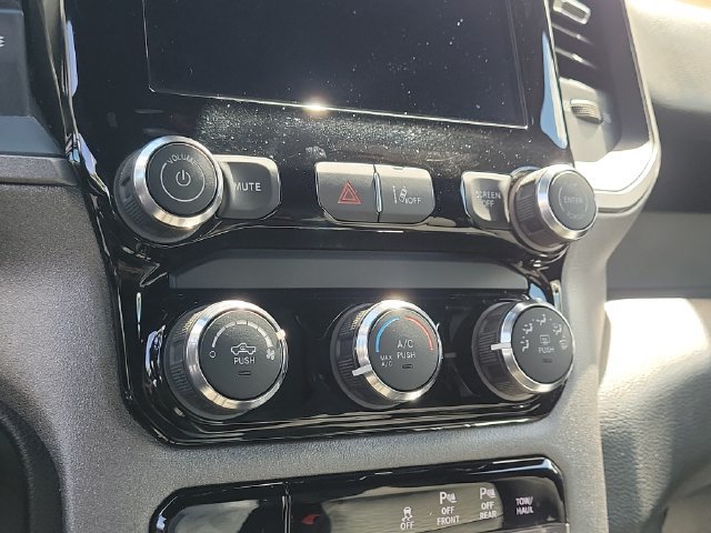 Used 2025 RAM 1500 Tradesman w/ Night Edition RWD image 28