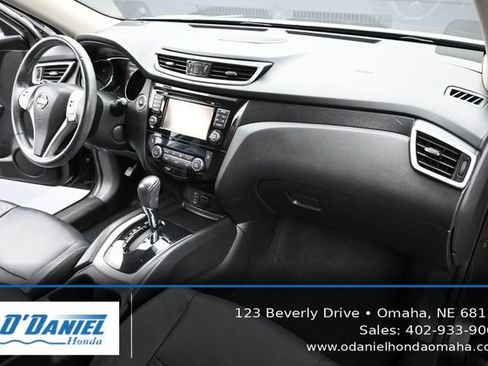 Used 2015 Nissan Rogue SL AWD/4WD image 41