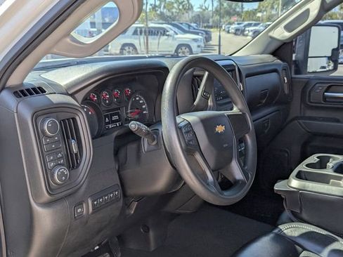 Certified 2024 Chevrolet Silverado 2500 Custom w/ Custom Value Package image 7