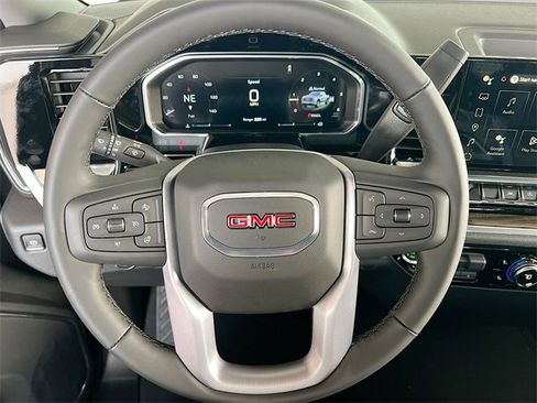 New 2026 GMC Sierra 1500 Elevation image 7