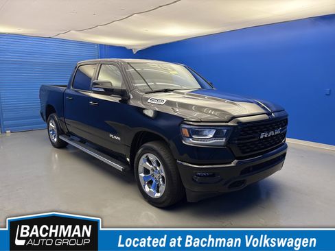 Used 2022 RAM 1500 Big Horn AWD/4WD image 1