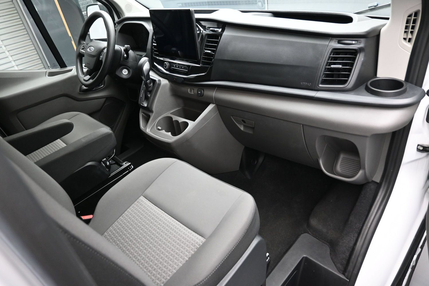 Used 2024 Ford Transit 350 XLT RWD image 39