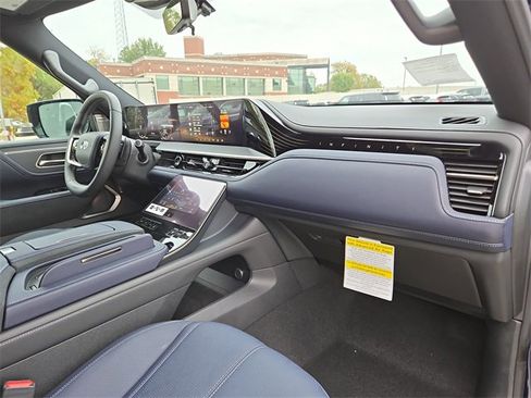 New 2026 INFINITI QX80 4WD w/ Sport Exterior Package image 19