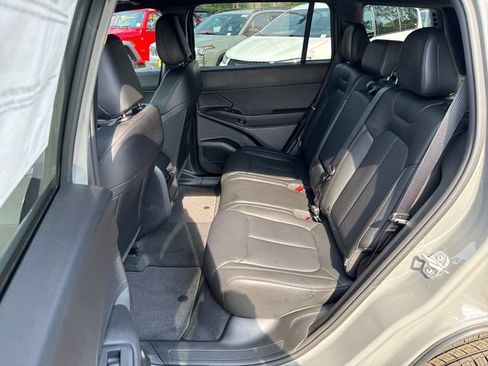 New 2026 Jeep Cherokee Limited AWD/4WD image 13