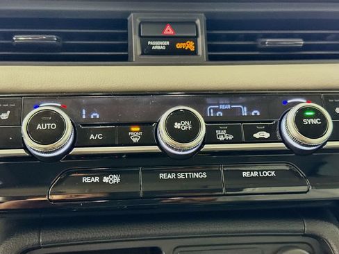 Used 2024 Honda Pilot Elite image 21