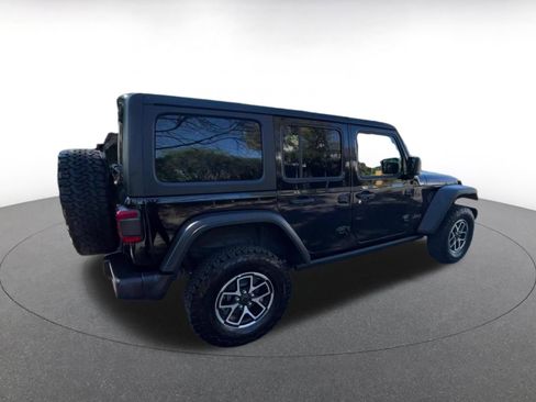 Used 2025 Jeep Wrangler Unlimited Rubicon image 14