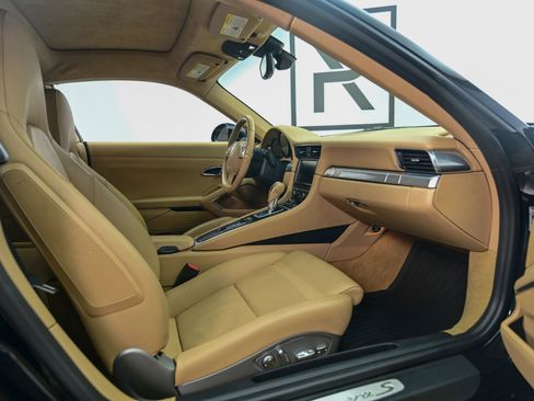 Used 2013 Porsche 911 Carrera S RWD image 14