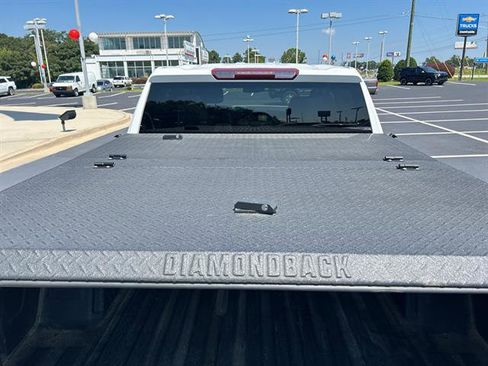 Used 2022 Chevrolet Silverado 1500 LTZ image 12