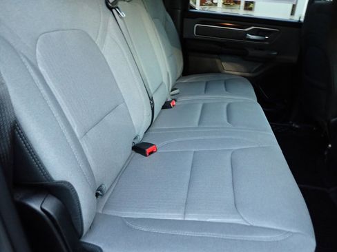 Used 2021 RAM 1500 Big Horn image 17