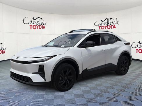 New 2026 Toyota C-HR AWD/4WD image 4