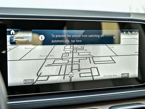 Used 2025 Mercedes-Benz GLS 450 4MATIC image 36