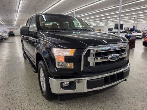 Used 2017 Ford F150 XLT AWD/4WD image 4