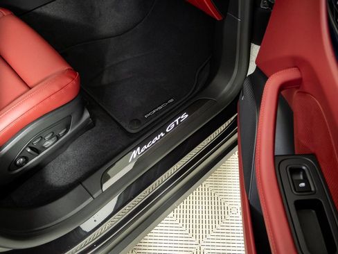 New 2026 Porsche Macan GTS Electric AWD/4WD image 26