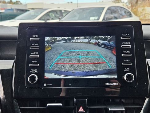 Used 2022 Toyota Camry SE image 16