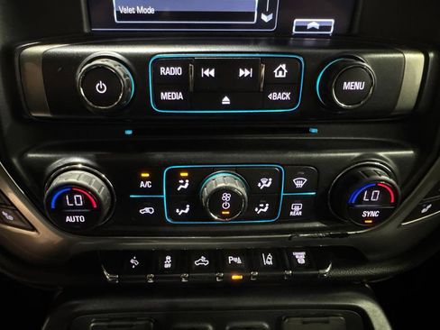 Used 2019 Chevrolet Silverado 3500 LTZ w/ Duramax Plus Package AWD/4WD image 35