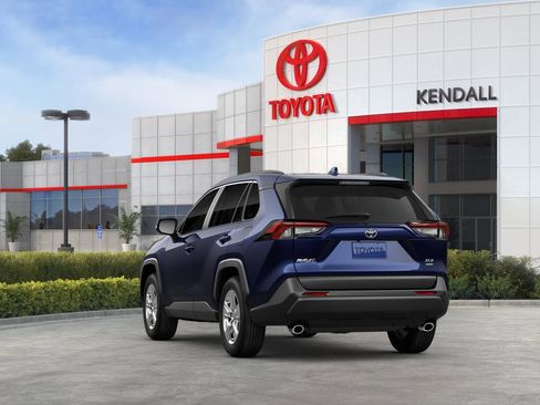 New 2025 Toyota RAV4 XLE image 39